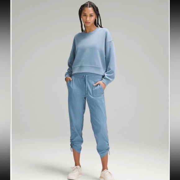 Women’s Lululemon Pants - Picture 1 of 8